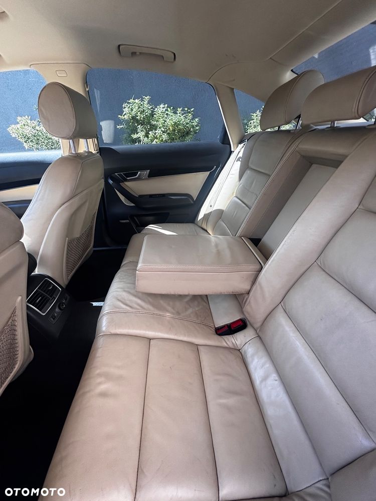 Audi A6 - 12