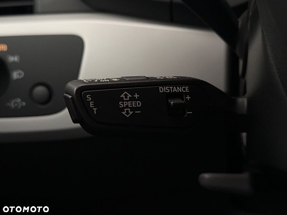 Audi A4 Limousine - 14