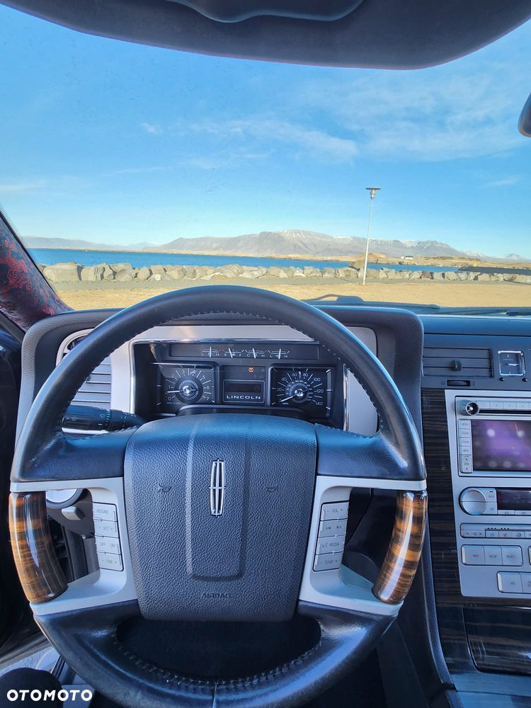 Lincoln Navigator 5.4 4x4 - 5