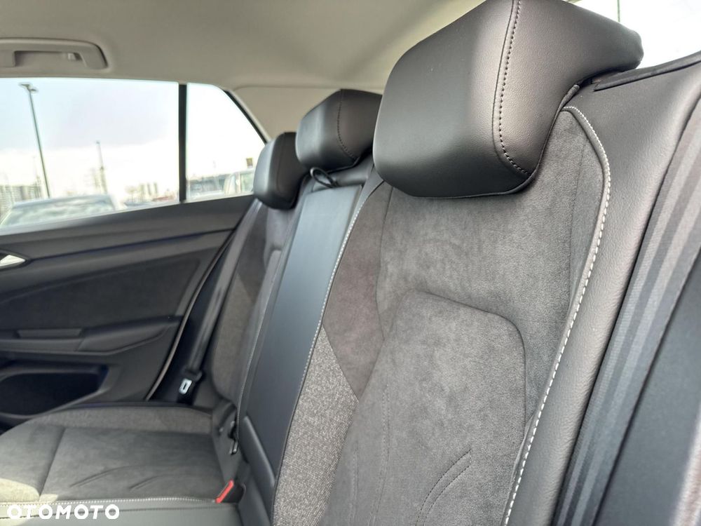 Volkswagen Golf - 16