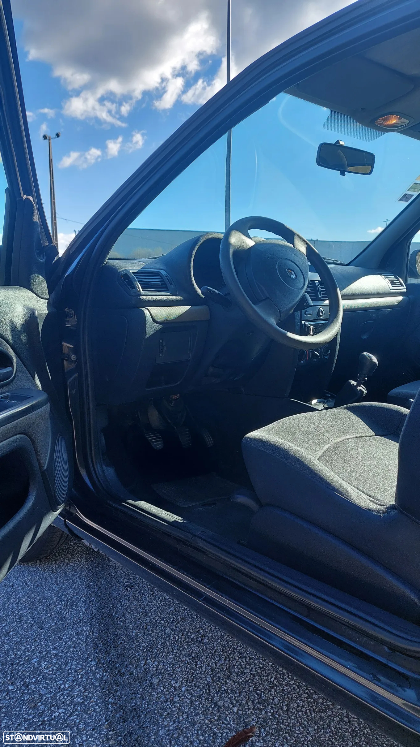 Renault Clio 1.5 dCi Confort - 8