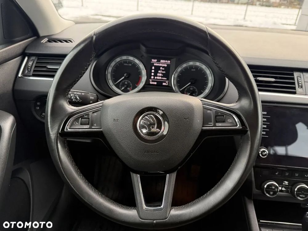 Skoda Octavia 2.0 TDI SCR Style DSG - 9