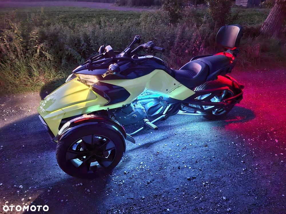 Can-Am Spyder - 5
