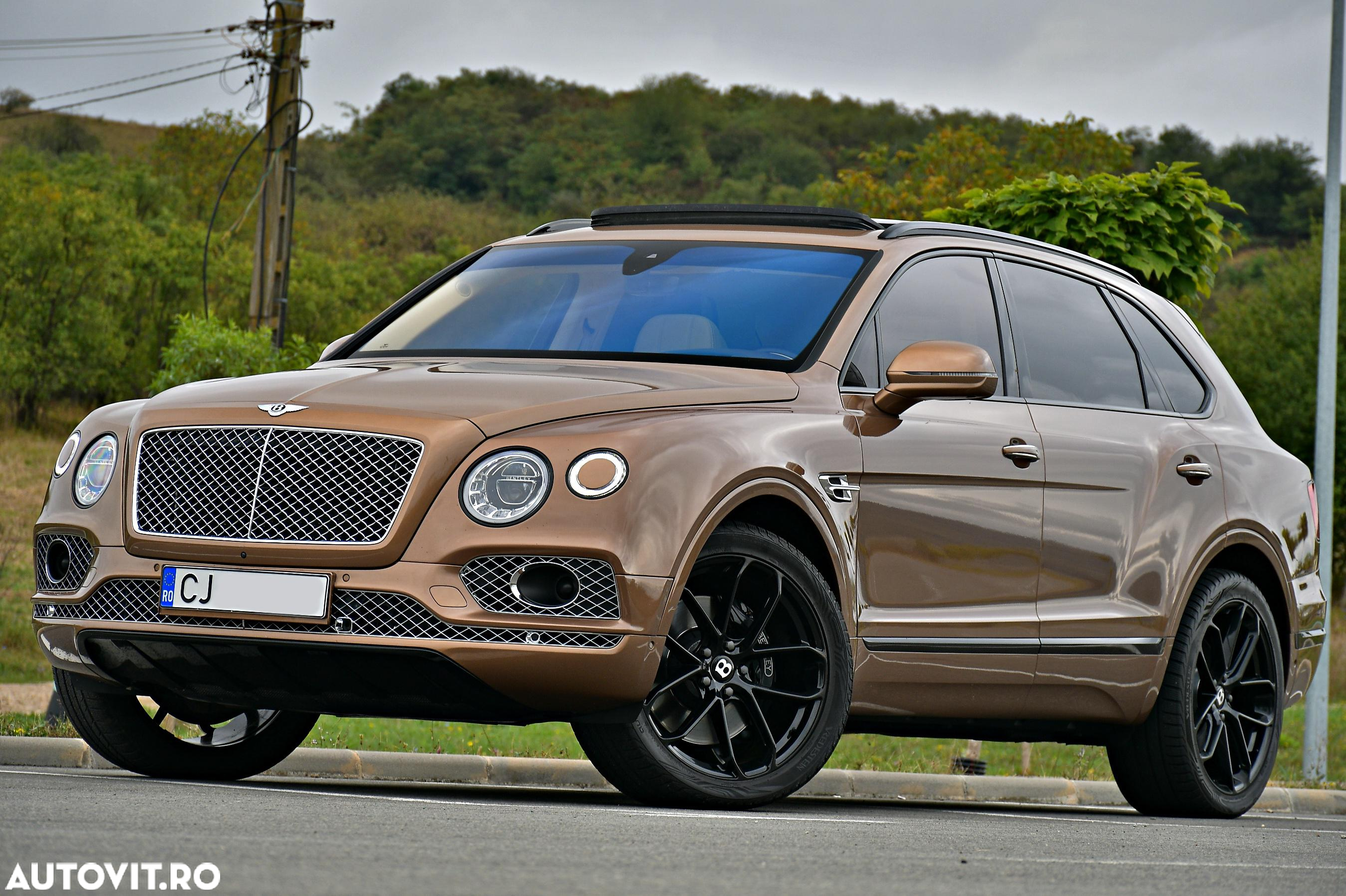 Bentley Bentayga W12 Mulliner - 10