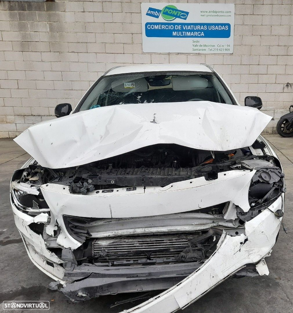 Para peças VOLVO V60 I (155) - 11