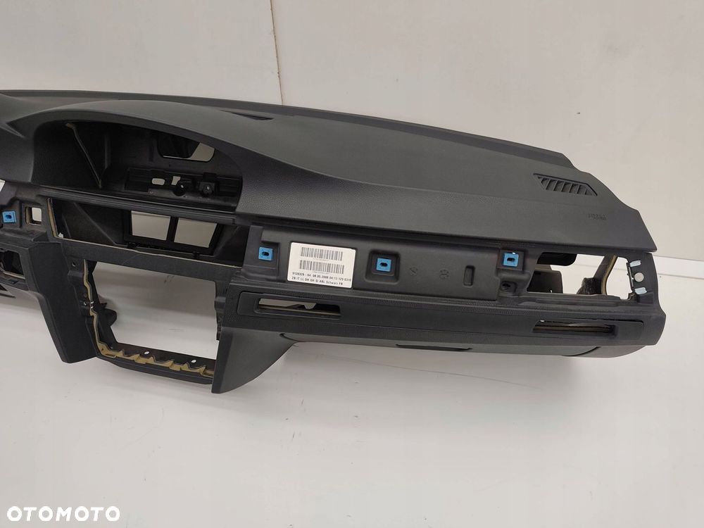 BMW E90 E91 DESKA KONSOLA NAVI KUBKI EUROPA - 3