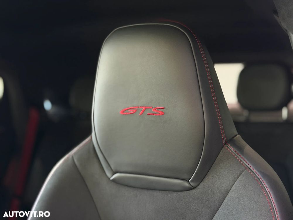 Porsche Cayenne Coupe GTS - 26