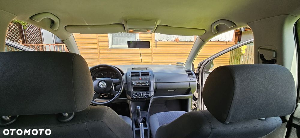 Volkswagen Polo 1.4 16V Comfortline - 17