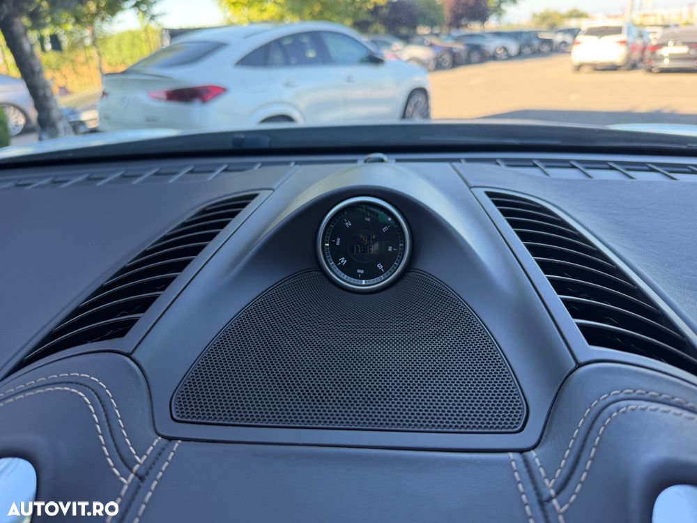 Porsche Cayenne - 17