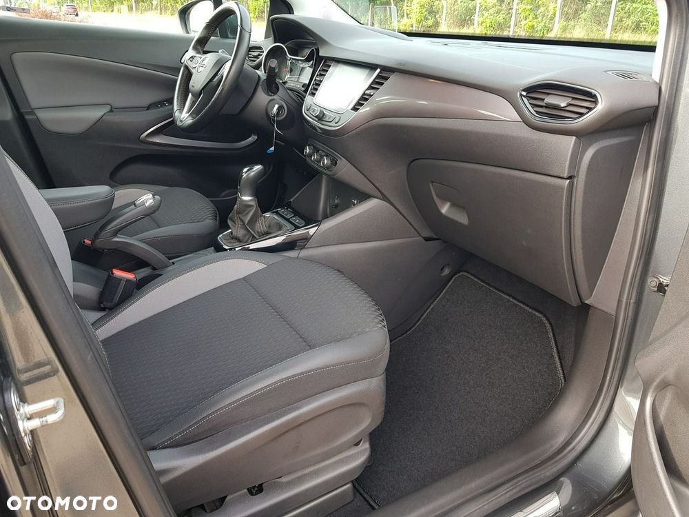 Opel Crossland X - 16