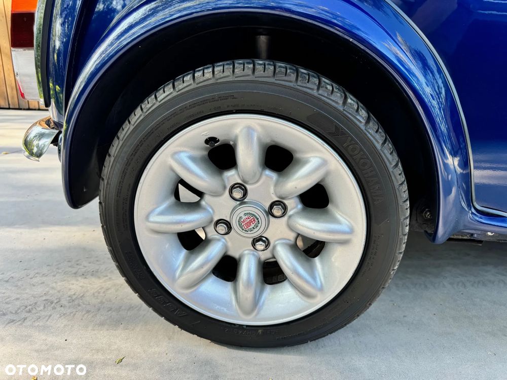 Rover Mini - 16
