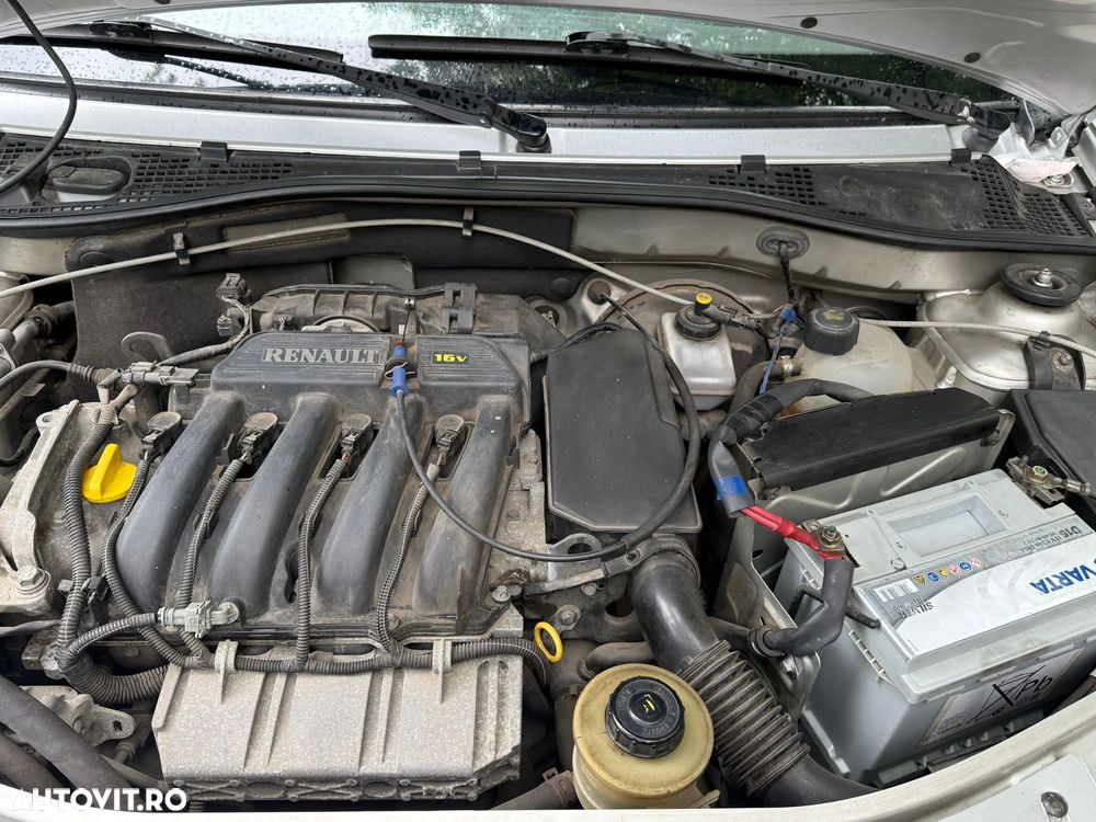 Dacia Logan 1.6 16V Prestige - 19