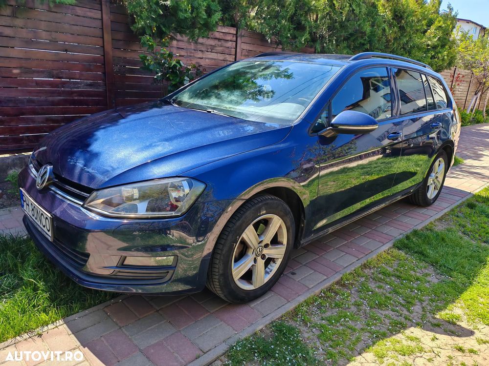 Volkswagen Golf - 8