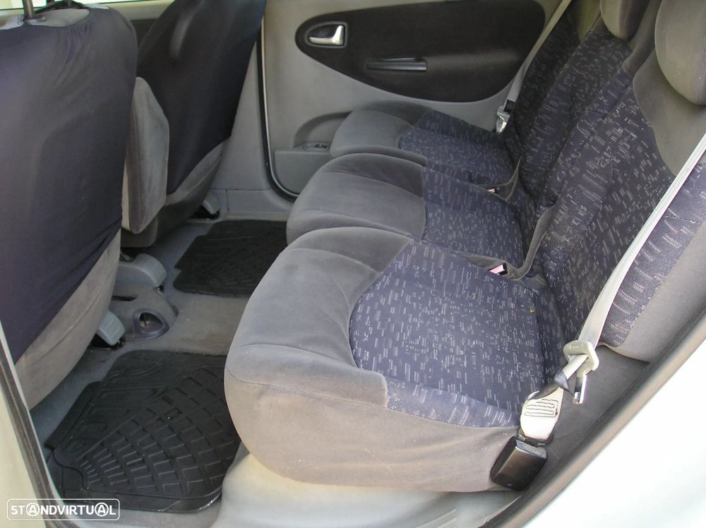 Renault Scénic 1.4 16V Conquest - 12