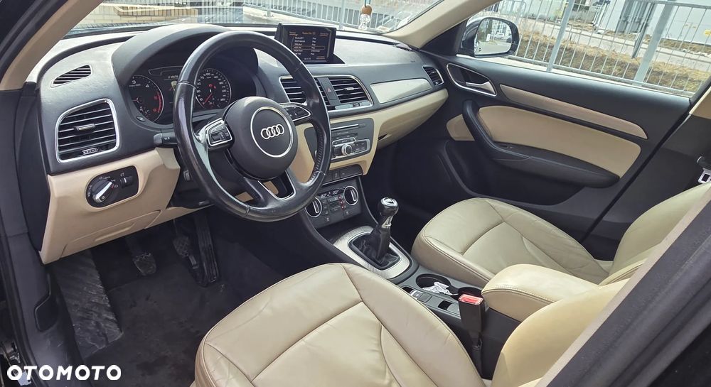 Audi Q3 2.0 TDI Design - 13