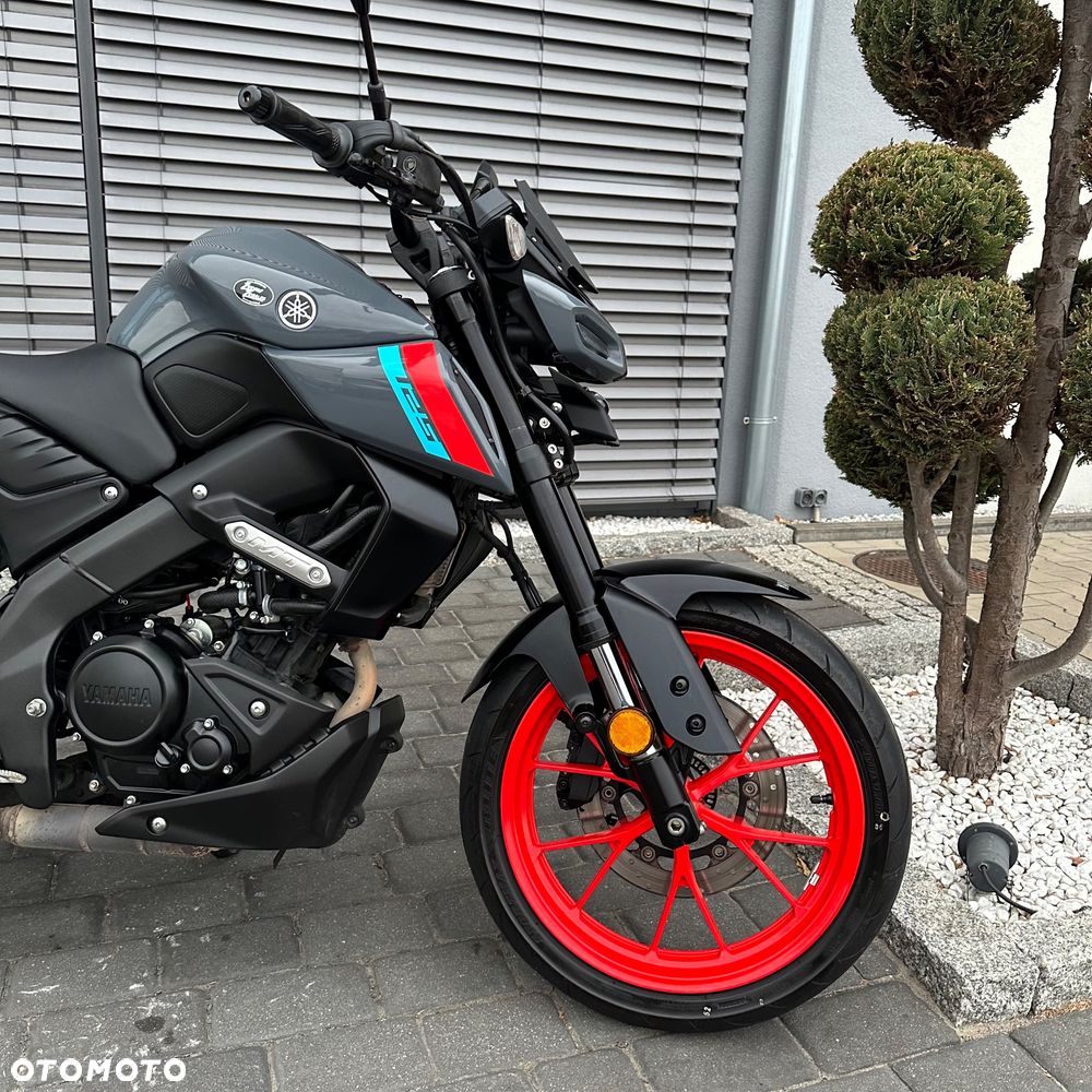 Yamaha MT - 4