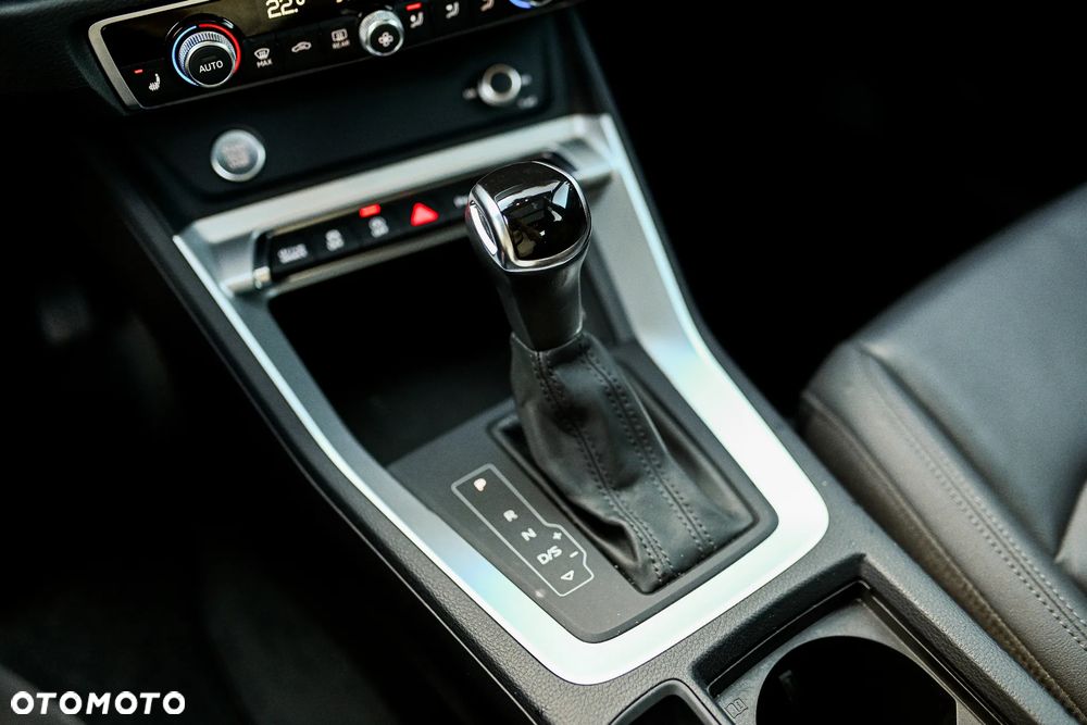 Audi Q3 45 TFSI Quattro S Line S tronic - 12