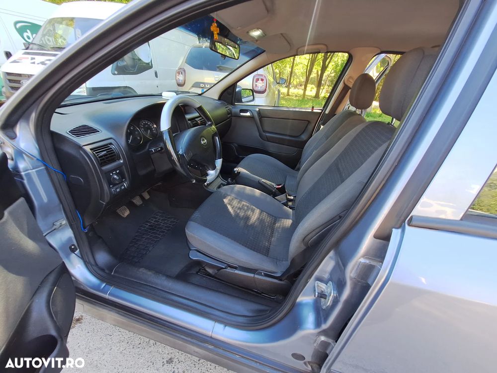 Opel Astra - 18