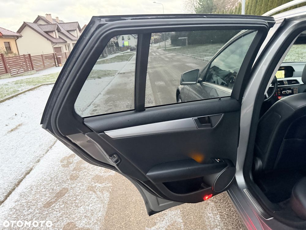 Mercedes-Benz Klasa C - 29