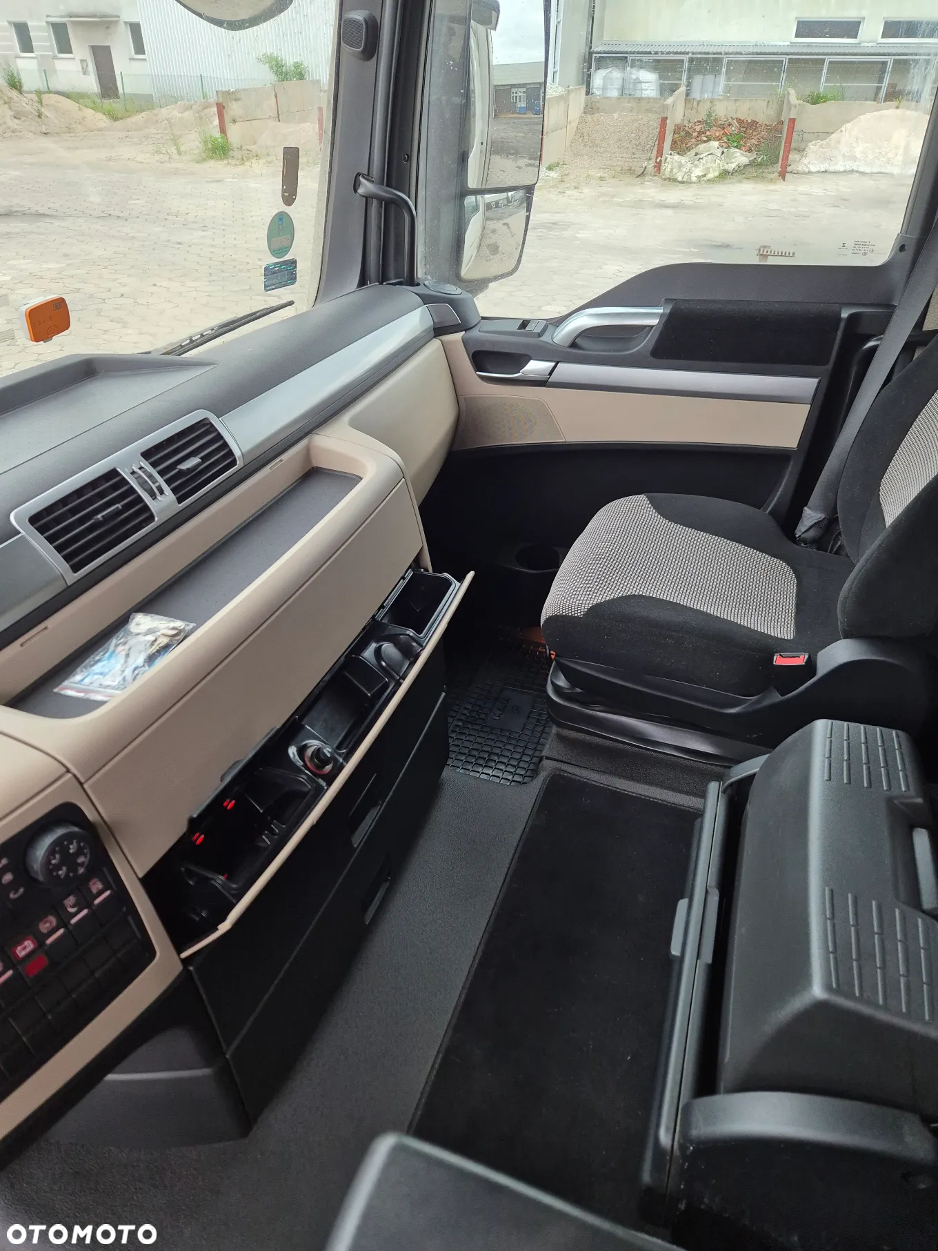 MAN TGX - 8