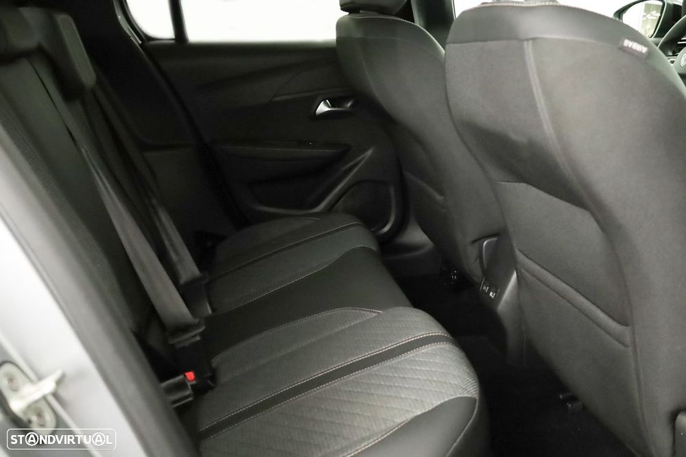 Peugeot e-208 50 kWh Allure - 24