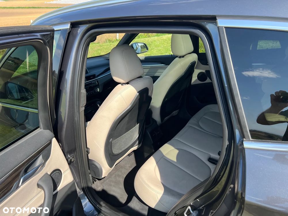 BMW X1 - 11