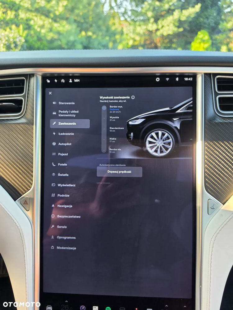 Tesla Model X Long Range Plus - 24