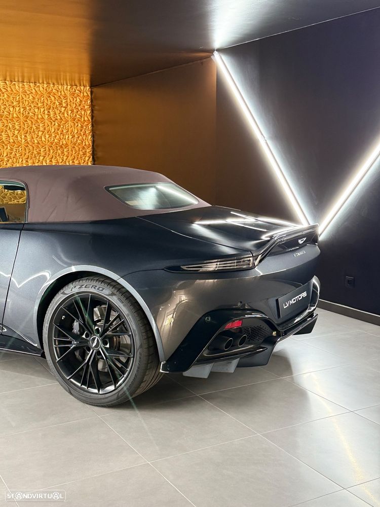 Aston Martin Vantage Roadster V8 - 12