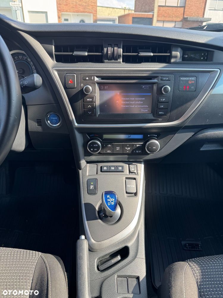 Toyota Auris - 8