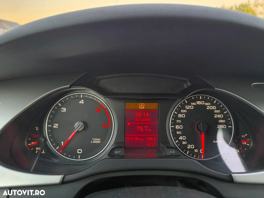 Audi A4 2.0 TDI Quattro Avant - 10