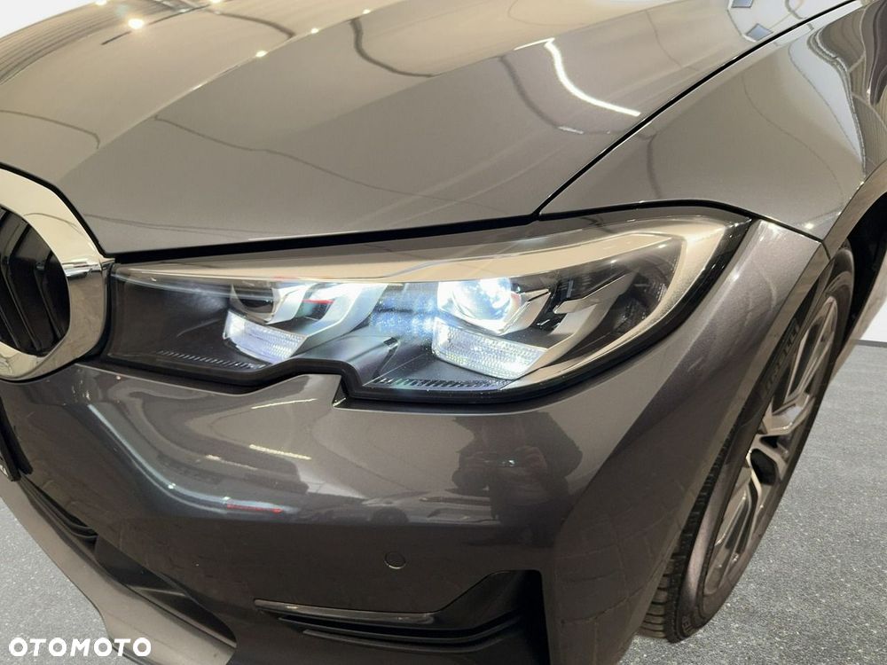 BMW Seria 3 - 10
