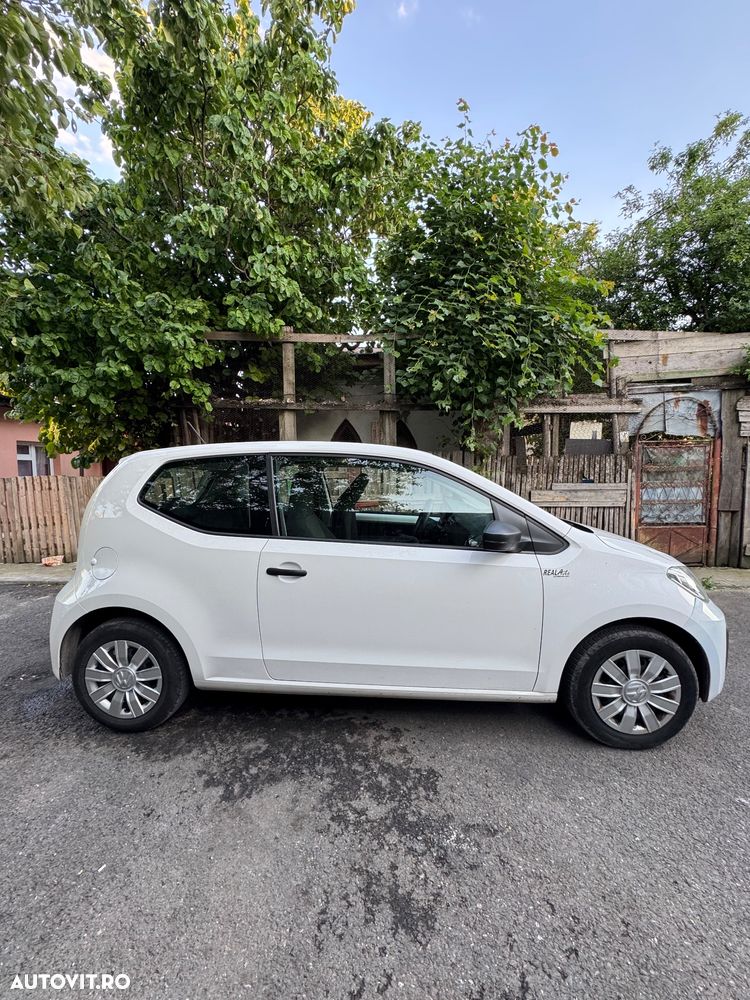 Volkswagen up! (BlueMotion Technology) move - 3