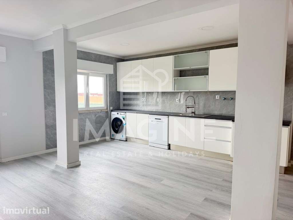 Apartamento T2 totalmente remodelado - São Sebastião - Grande imagem: 5/18
