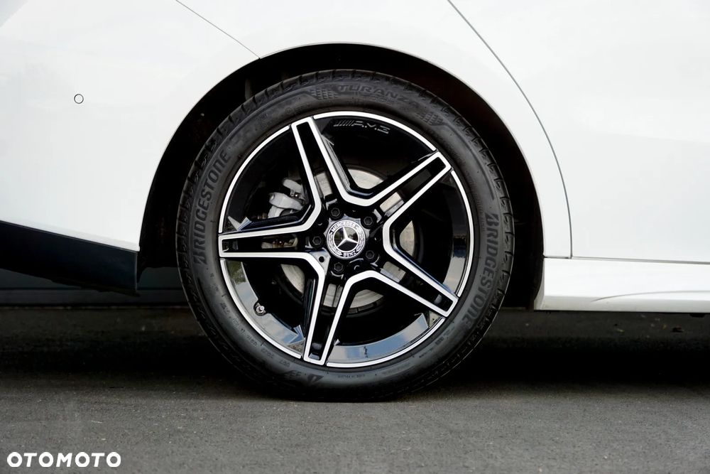 Mercedes-Benz CLA 180 mHEV AMG Line 7G-DCT - 15