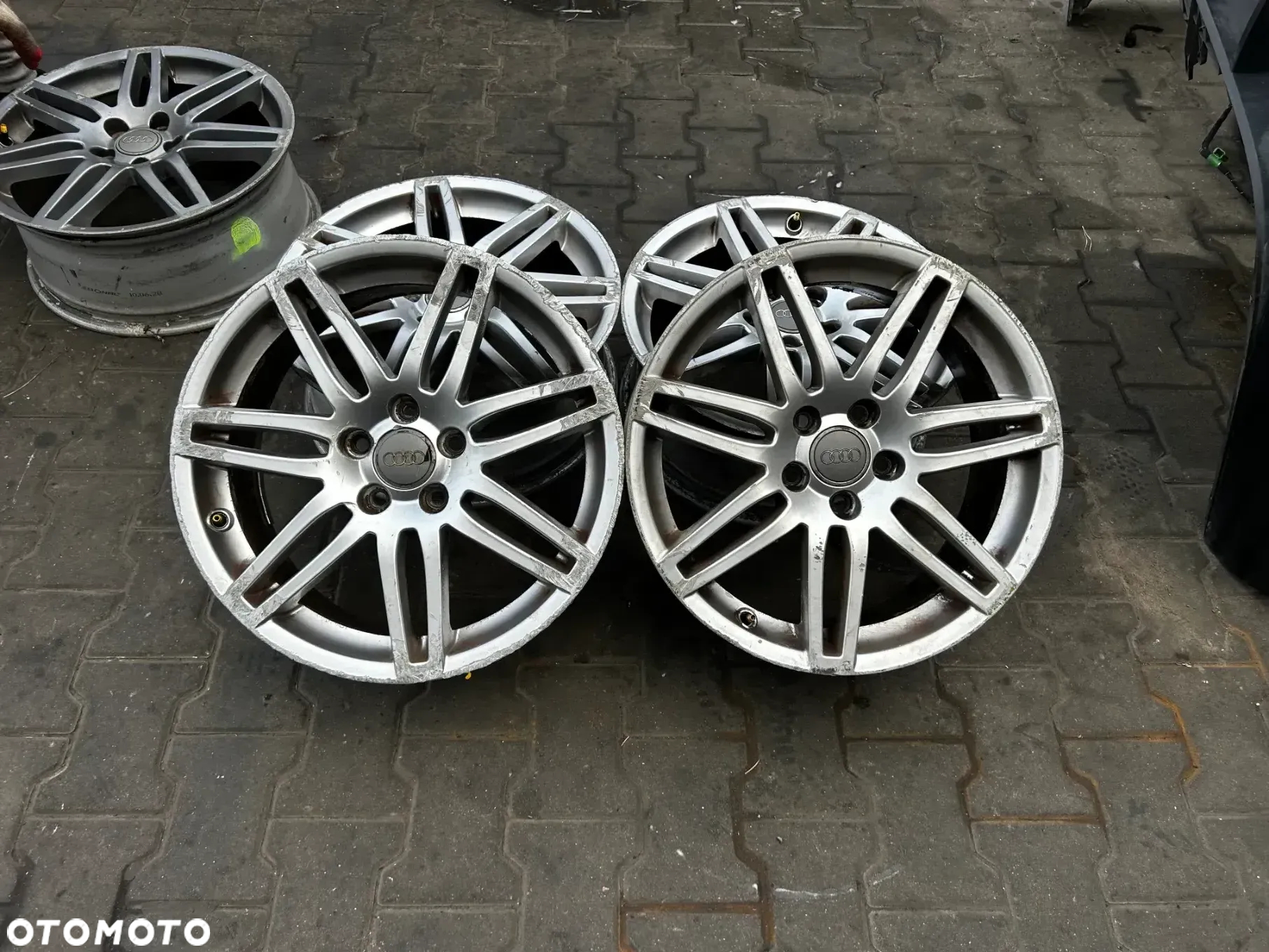 ORGINALE FELGI ALUFELGI KOŁA 7.5J x 18 H2 ET54 AUDI A3 S3 RS3 S-LINE 8P0601025BA WYSYŁKA !!!! - 2