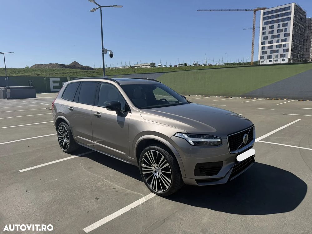 Volvo XC 90 - 9