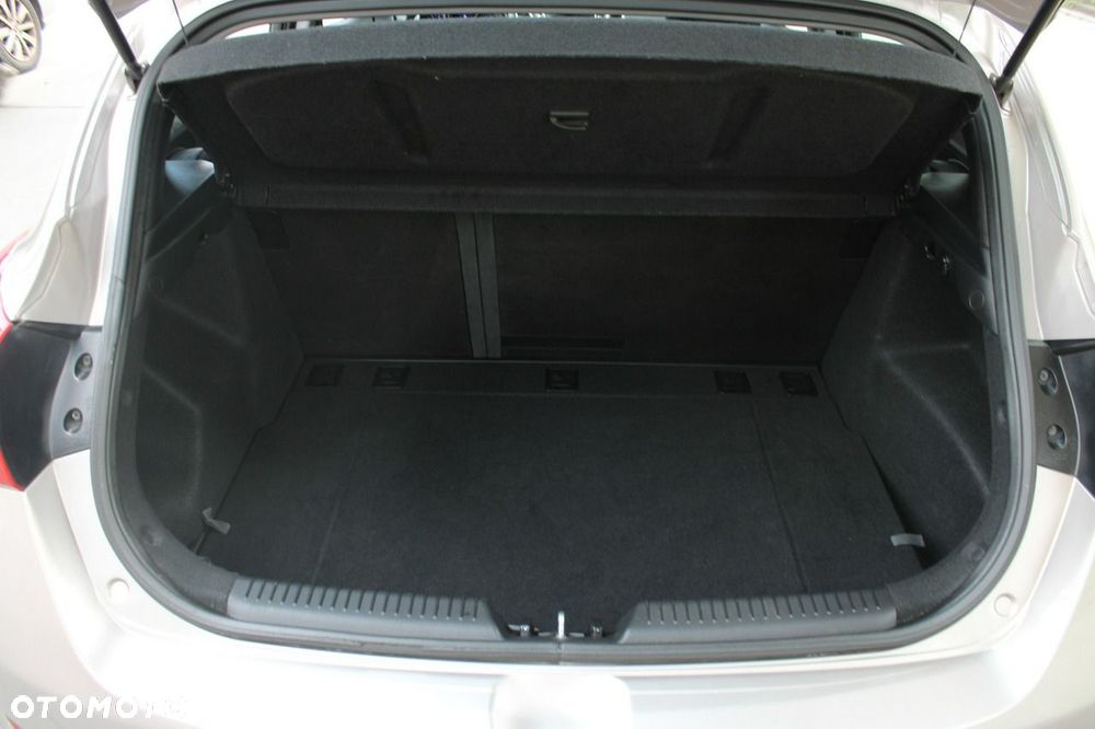 Hyundai i30 1.4 Family+ - 31