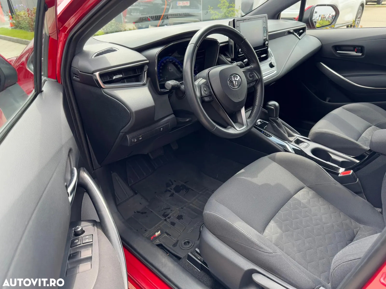 Toyota Corolla 1.8 HSD Eco - 11