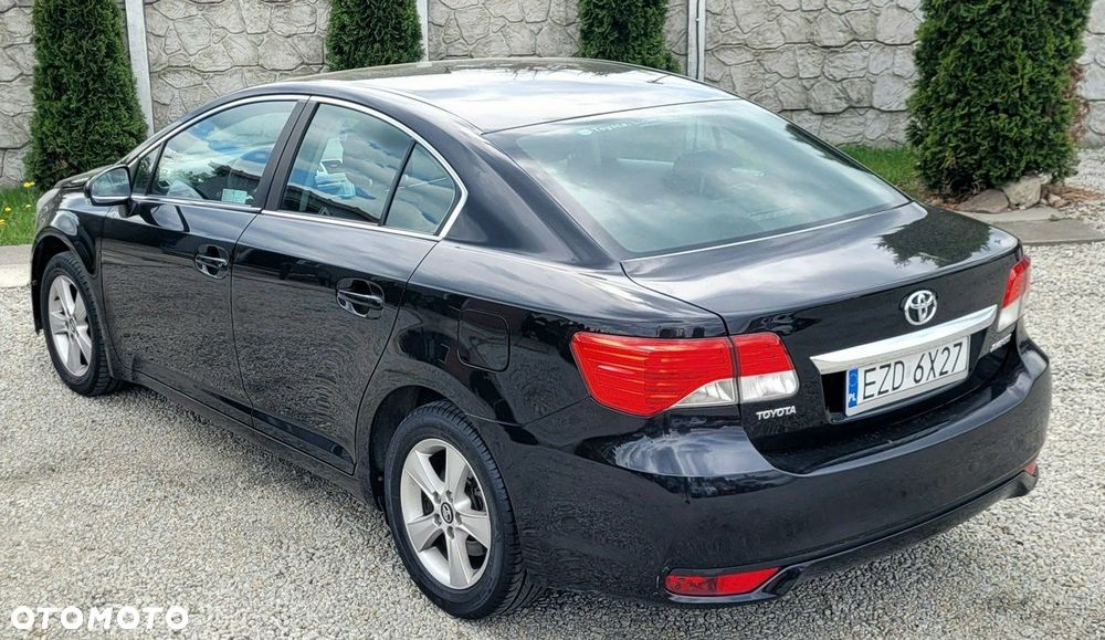 Toyota Avensis 2.0 D-4D Sol - 3