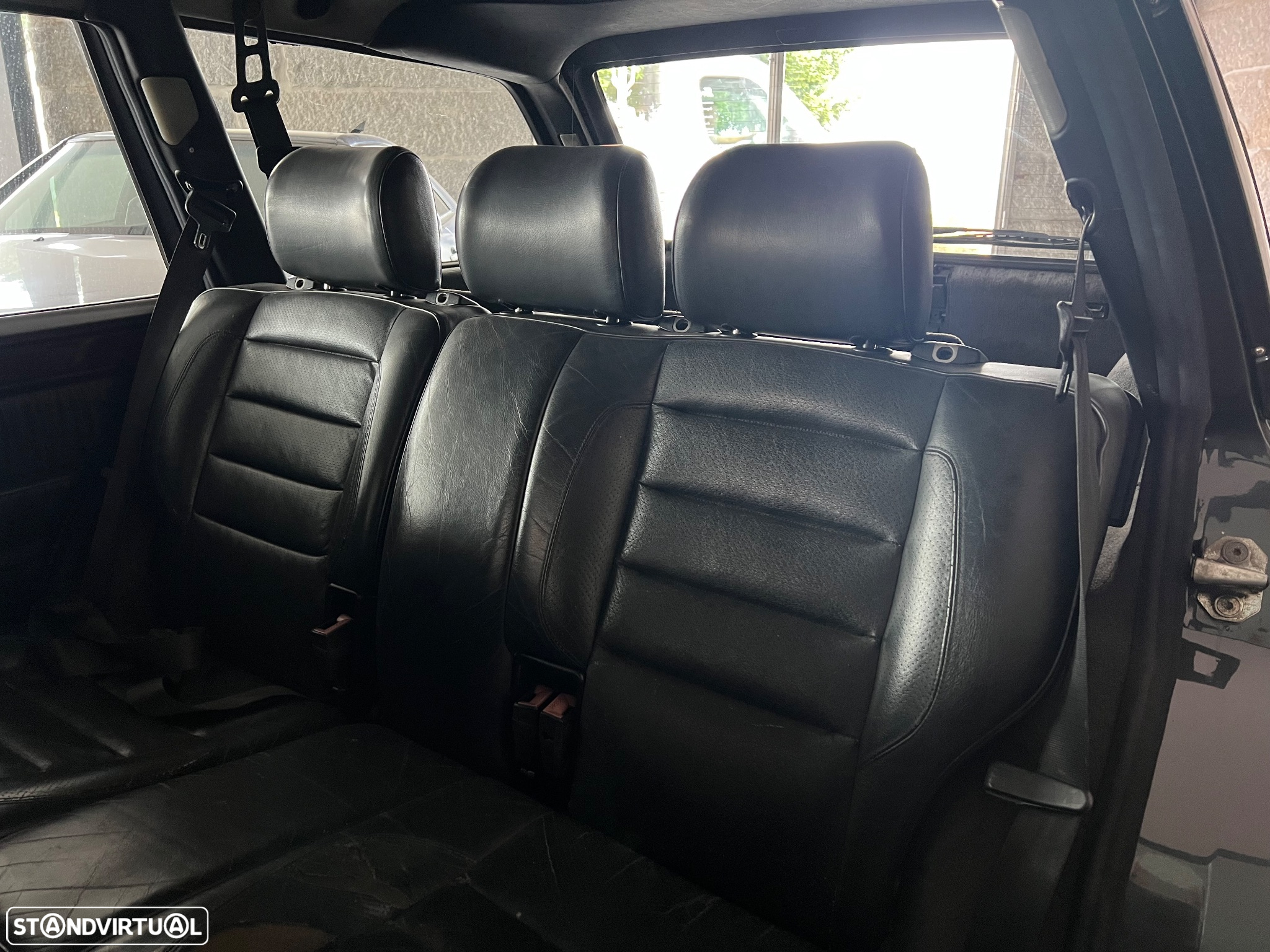 Mercedes-Benz E 250 D Turbo - 9