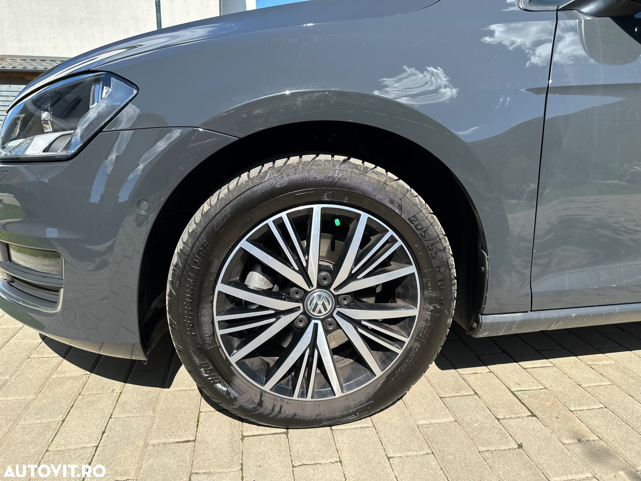 Volkswagen Golf - 4