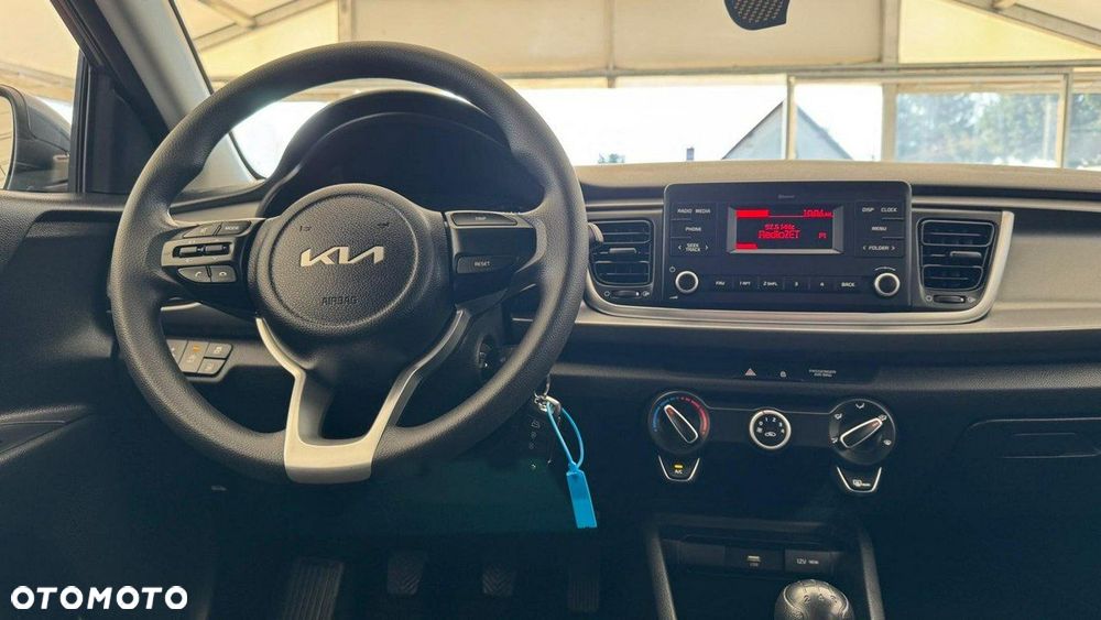 Kia Rio - 38