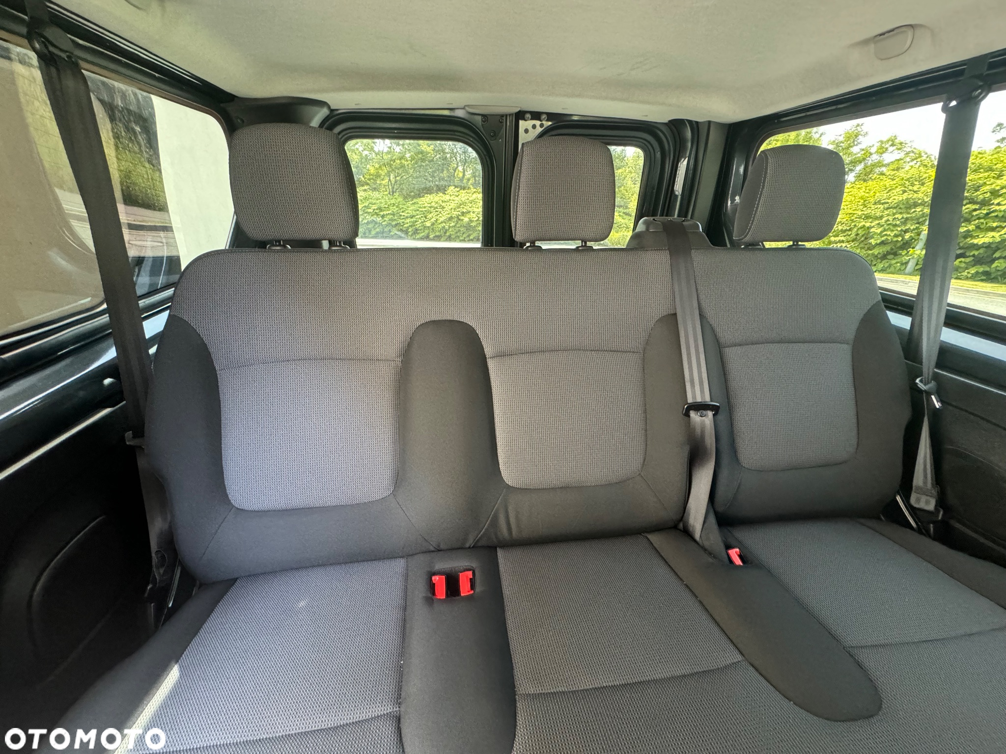 Renault Trafic SpaceClass 2.0 dCi - 31