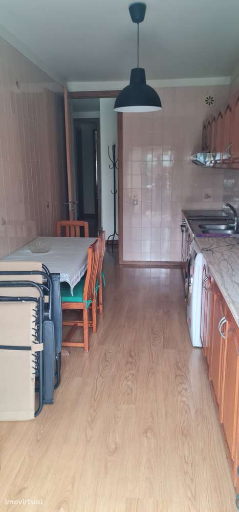 Apartamento T2 Premium Mobilado com Piscina e Garagem - Grande imagem: 5/14