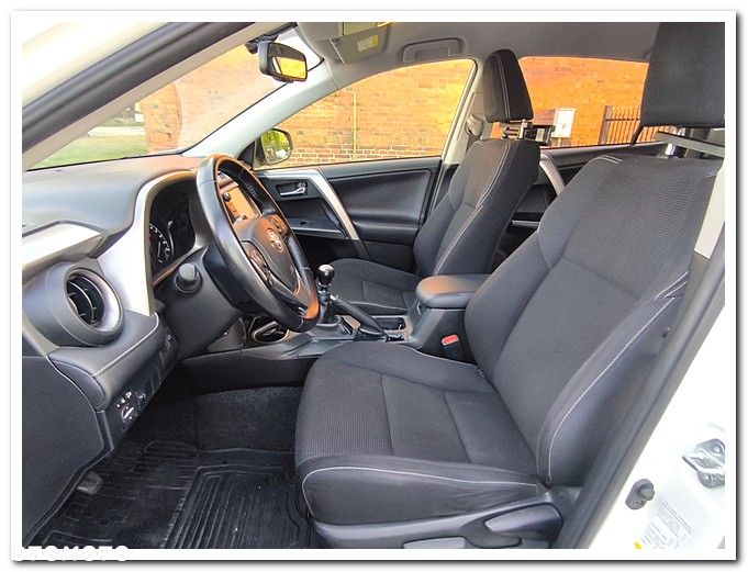 Toyota RAV4 2.0 D-4D 4x2 Start-Stop Executive - 27