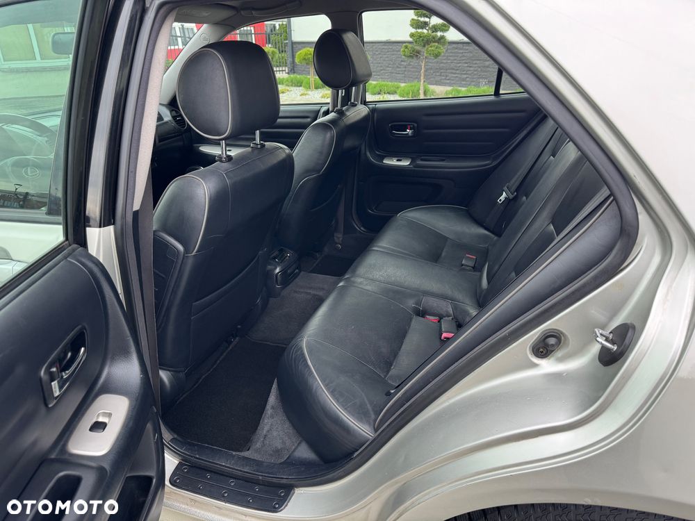 Lexus IS 200 - 8