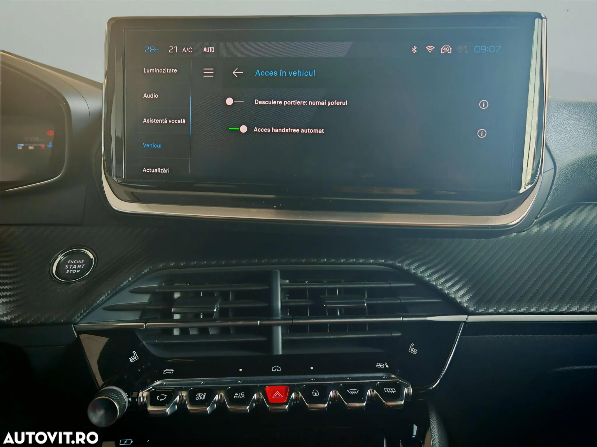 Peugeot 2008 1.2L PureTech 130 S&S EAT8 Allure - 26
