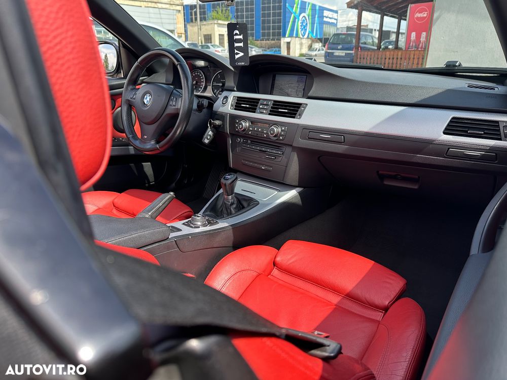 BMW Seria 3 320d DPF M Sport Edition - 21