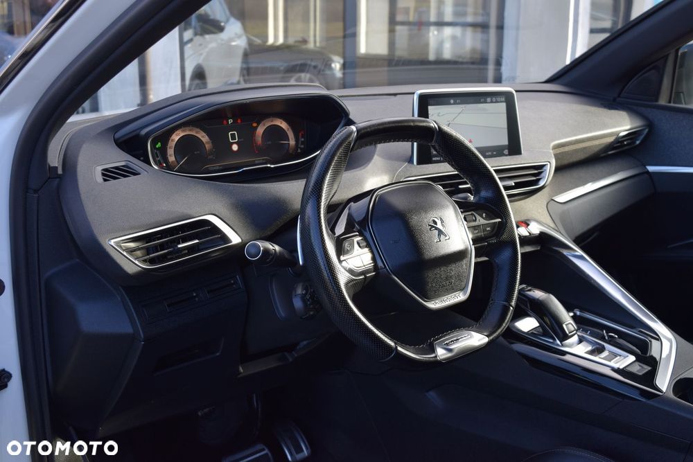 Peugeot 3008 - 17