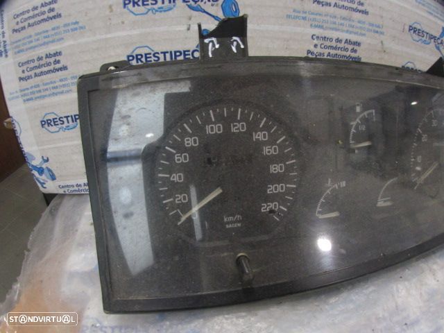 Quadrante 7700815940E RENAULT 19 1992 1.2 55CV 5P VERMELHO KM/H 103132 Apoios Danificados - 3